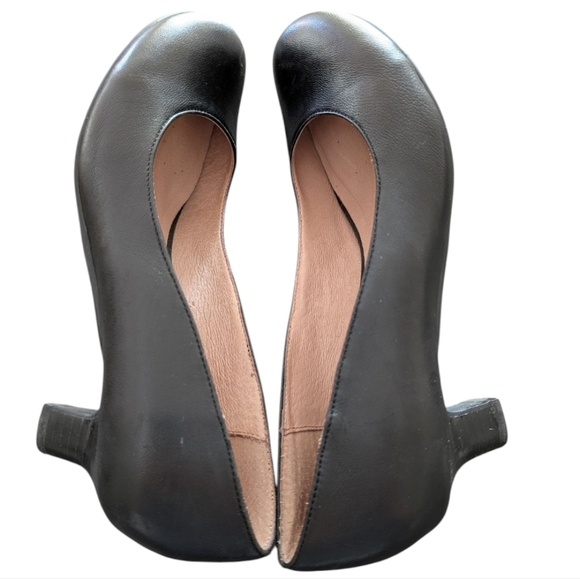 Miz Mooz Florette Mini Heel Pumps Black Leather Round Toe Kitten Heel Women's 7 - Picture 4 of 16